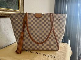Louis Vuitton Propriano Tasche