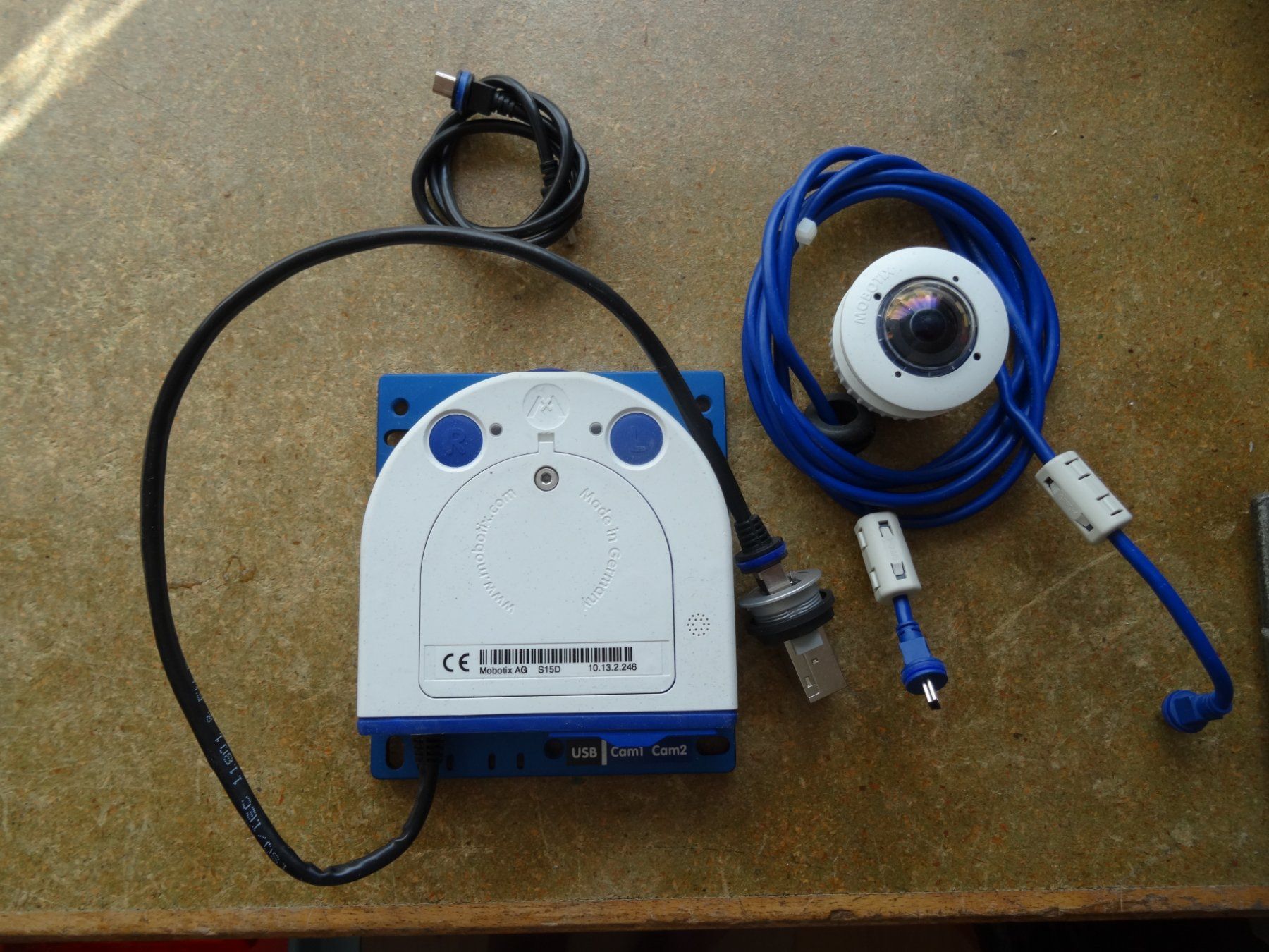 Mobotix Webcams: MOBOTIX-S15D  Kamerasystem mit 1 Kamera – Gebraucht aus Lupfig von JUTA09
