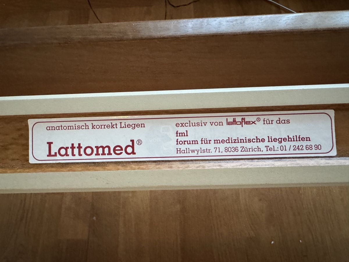 Letti: Bettgestell Lattomed – Usato da Langnau am Albis venduto da pla_2vk5 3