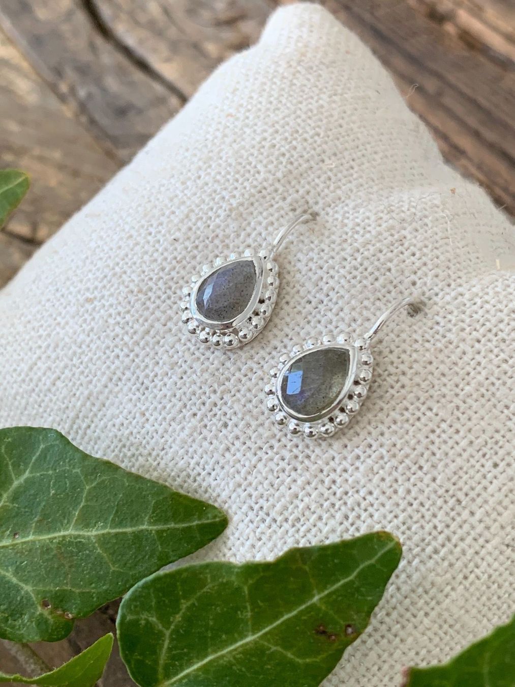Orecchini pendenti & Orecchini a lobo: Tolle LABRADORIT Ohrhängerli Silber 925 – Nuovo e nell'imballaggio originale da Rombach venduto da Ivreajewels 1