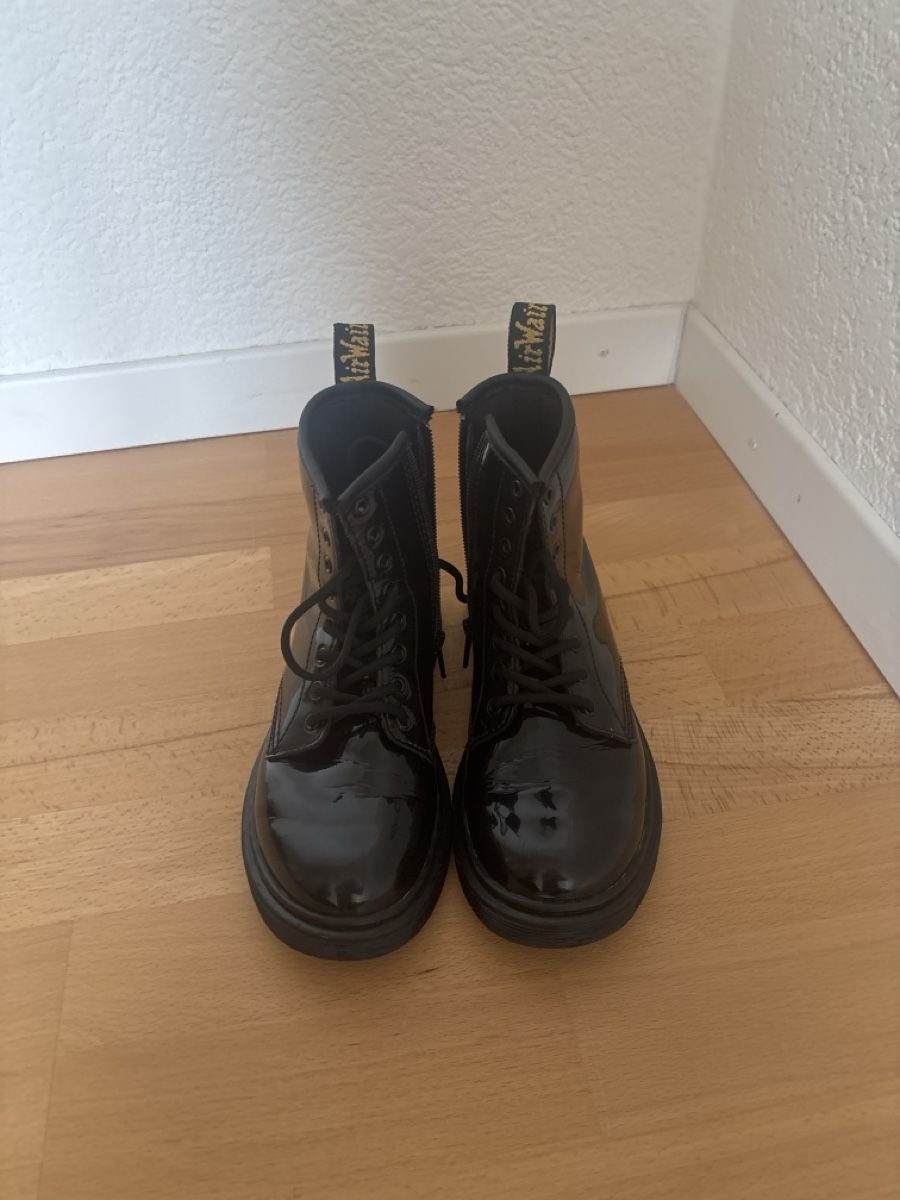 Dr. Martens Scarpe per ragazze: Dr. Martens Schnürstiefelette – Usato da Bern venduto da ybfriedel 1