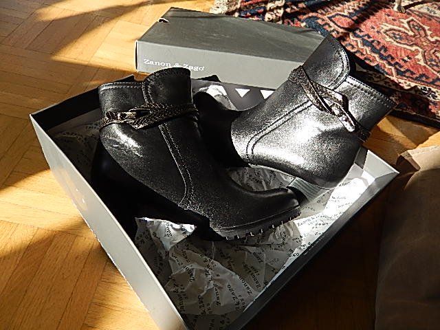 Scarpe da donna: Stiefeletten / Boots ZANON & ZAGO – Usato da Aesch venduto da alaine6262