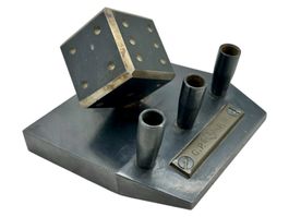 Presse-papiers ancien Dado avec porte-stylo en bronze