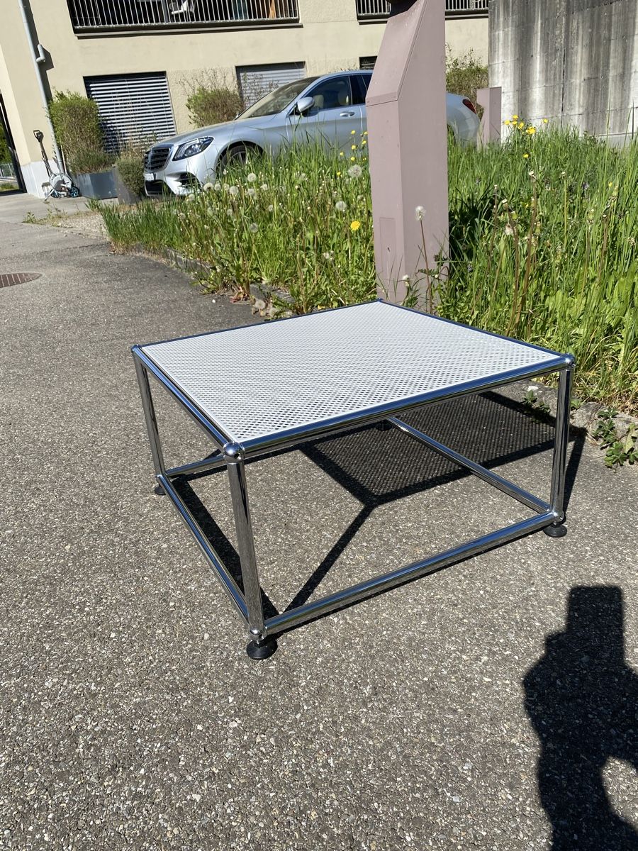 Tavoli: USM Haller Beistelltisch – Usato da Rikon im Tösstal venduto da Kurt_Goes_Classic 1