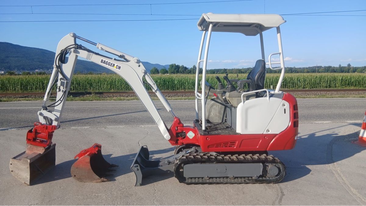 Takeuchi Bagger: Bagger 1,6 Tonnen mit Powertilt – Gebraucht aus Niederbipp von baggerch