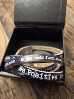 We Positive Lederarmband schwarz/grau