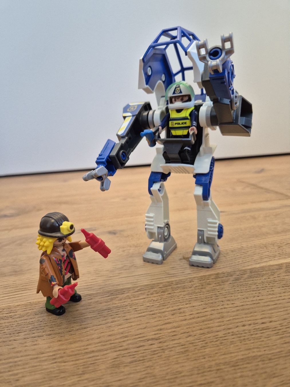 Playmobil Giocattoli: Polizei-Roboter:Soezialeinsatz 70571 – Usato da Dübendorf venduto da Tolnaftat