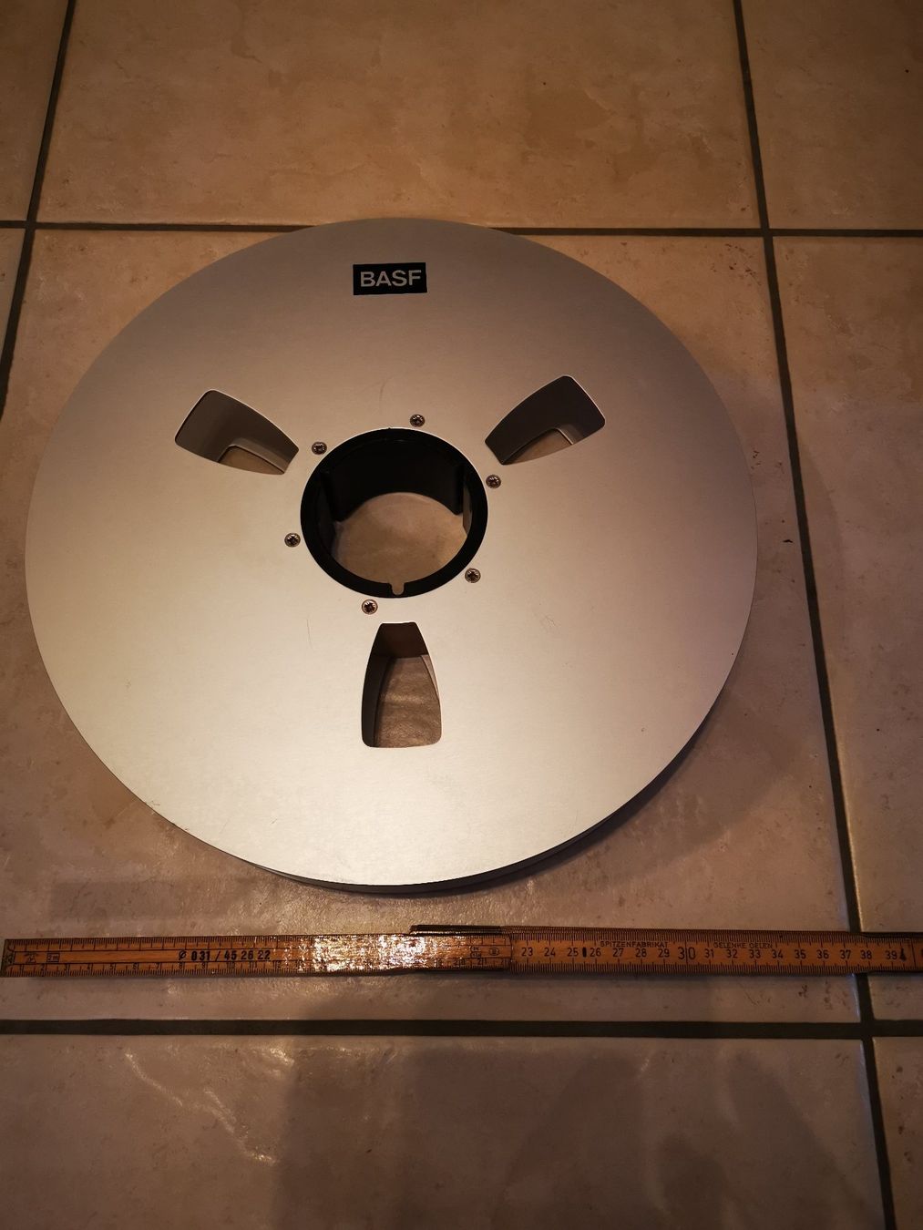 Bandmaschinen: 2-Zoll Tonbandleerspule BASF – Gebraucht aus Laupen BE von Elch55