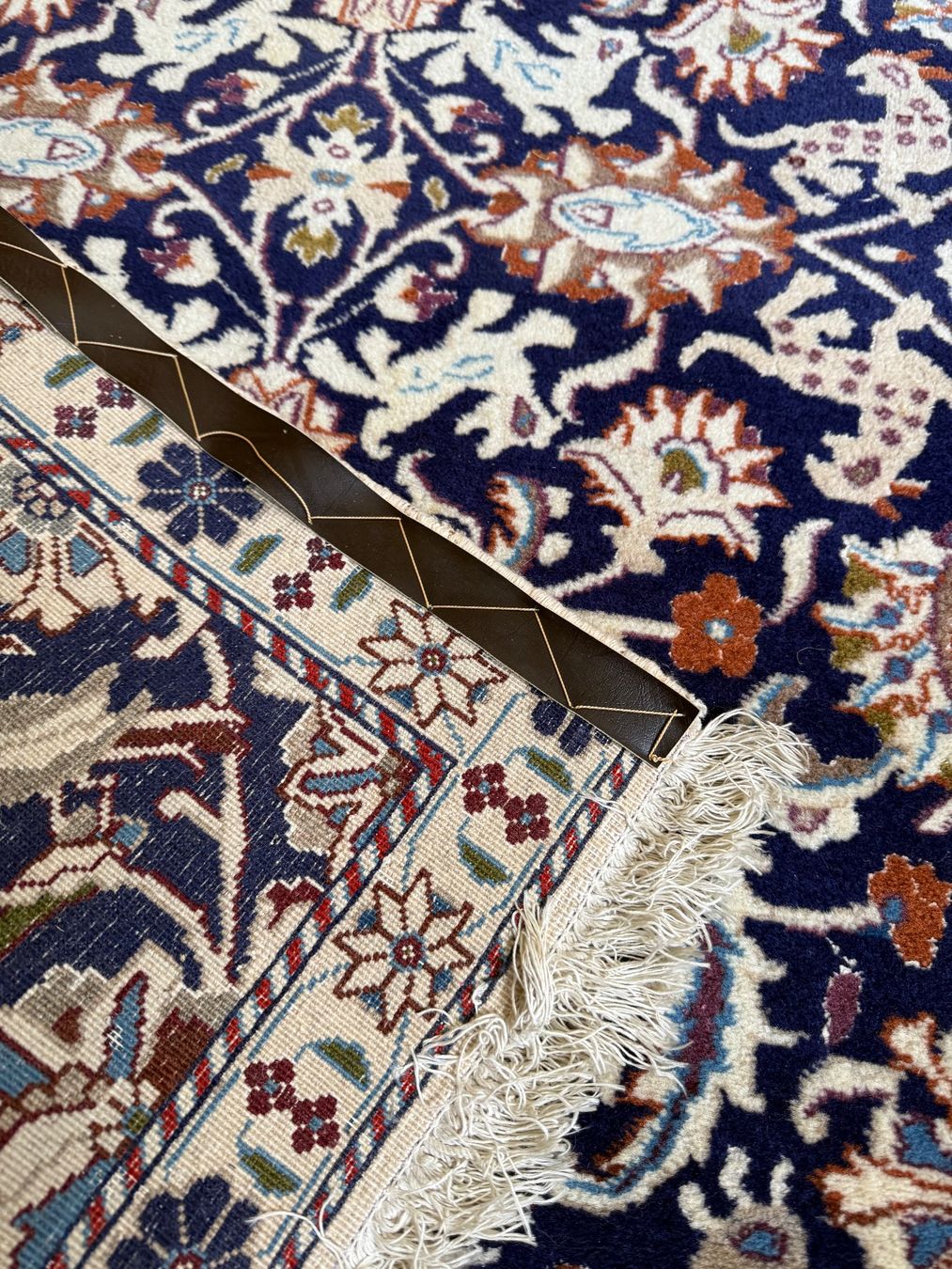 Tapis: Orientteppich mit Tiermotiven, blau – D'occasion à Wohlen AG par thr_t5x8 2