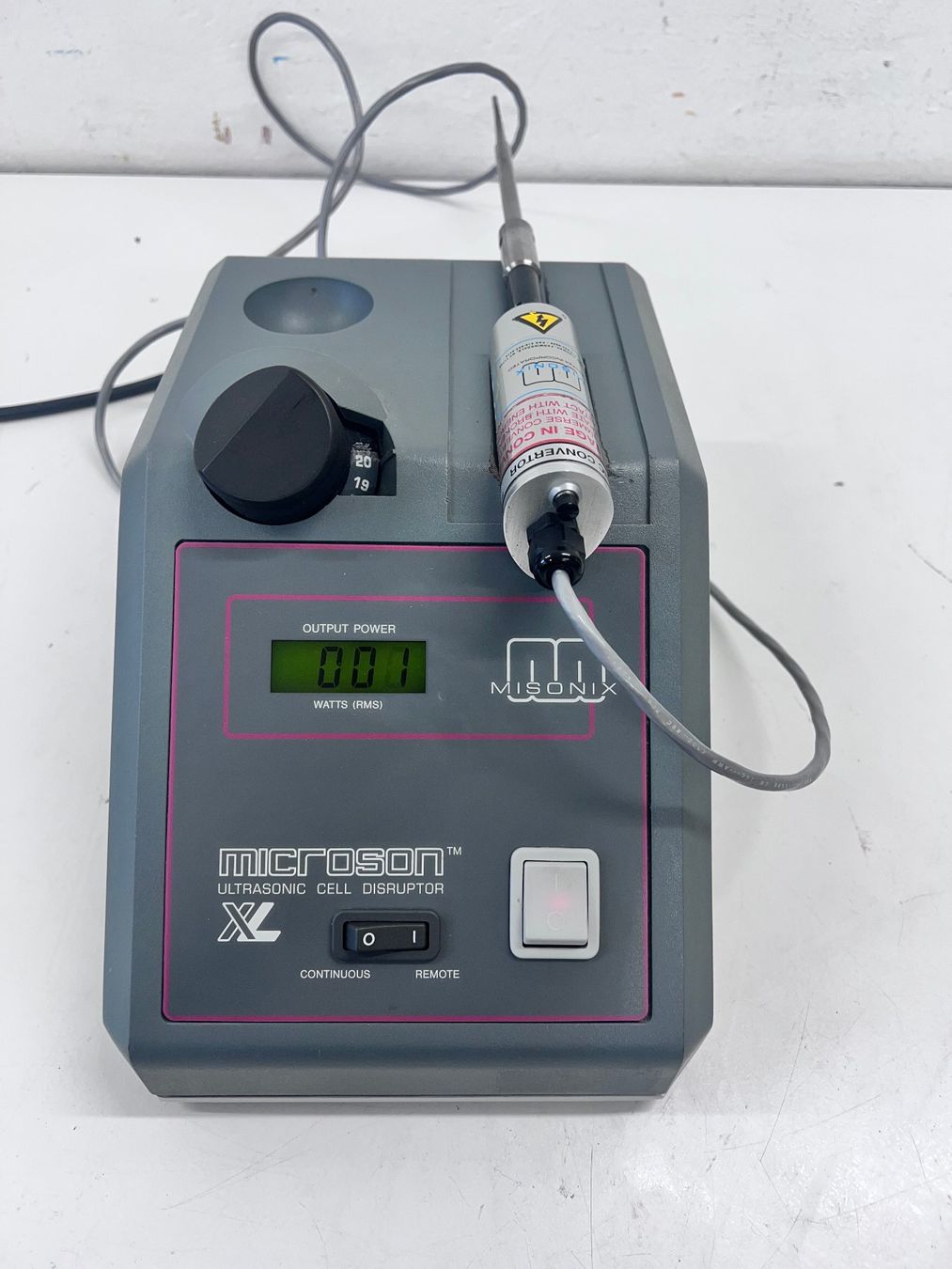 Accessori da laboratorio: Misonix XL-2000 Microson Ultrasonic Cell Disruptor – Usato da Niederdorf venduto da LeptonAG_Labor 2