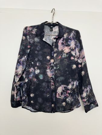 Blumenbluse