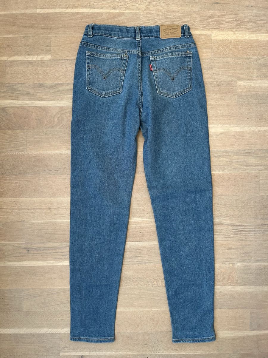 Levi's Pantaloni: Levis Mini Mom Jeans, Grösse 152 – Nuovo (secondo la descrizione) da Ittigen venduto da ReKi29 2