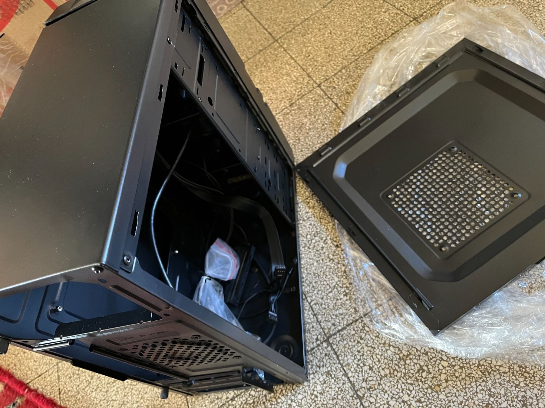 Gehäuse: NEW BOX FOR COMPUTER – Neu und originalverpackt aus Genève von AGBERG 3
