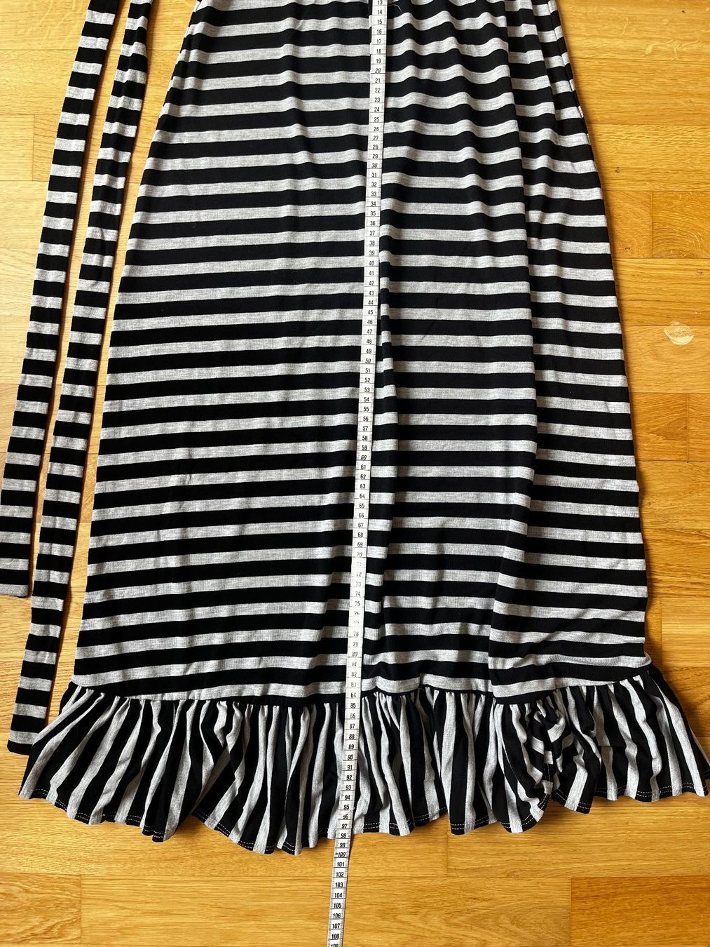 Vestiti: Robe longue à rayures – Usato da La Tour-de-Trême venduto da lol_85kj 1