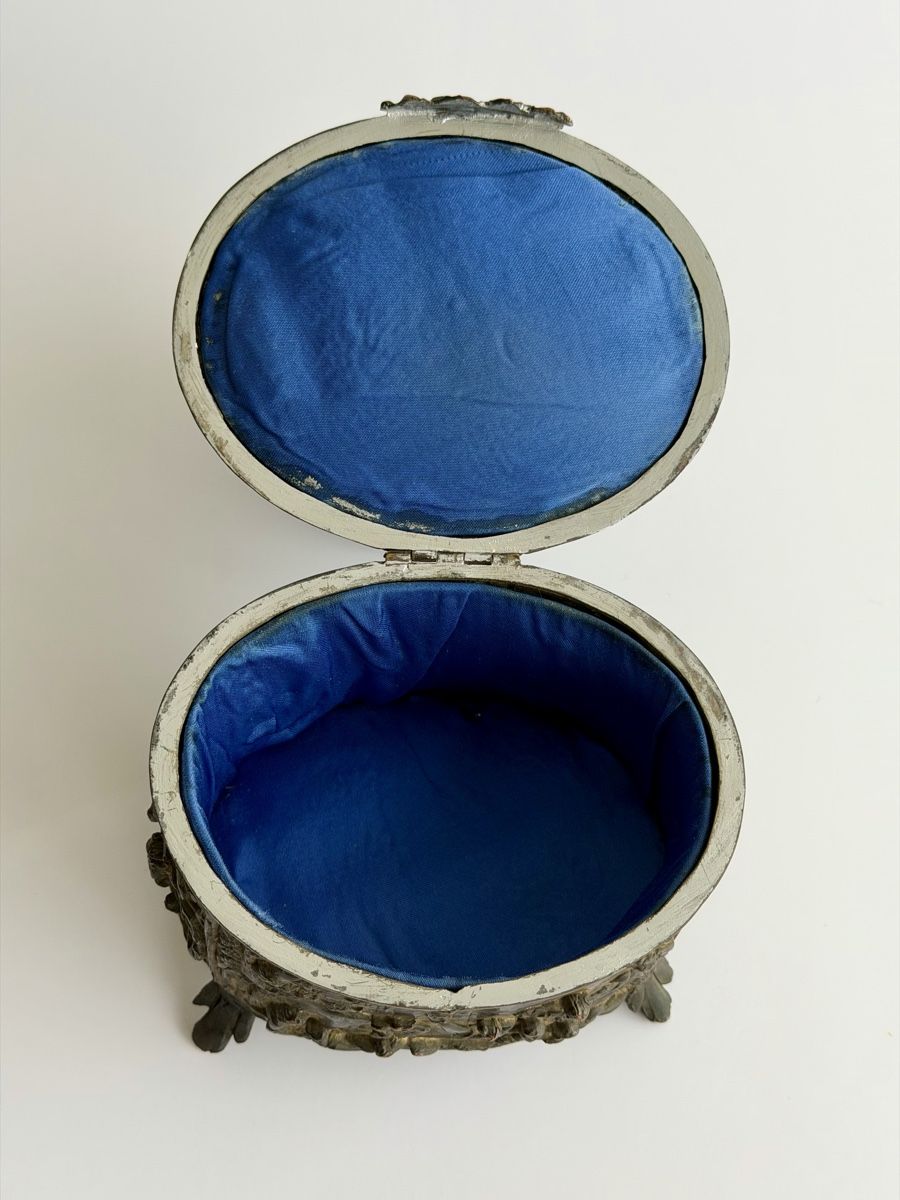 Barattoli: Boîte à bijoux en bronze décorée, antique. – Usato da Genève venduto da mar_nd6c 6
