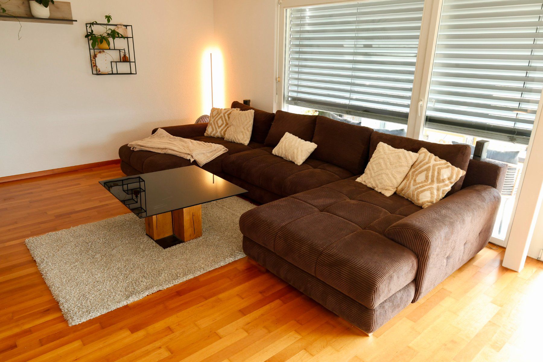 Divani: Neues Sofa zu verkaufen – Usato da Wünnewil venduto da van_jpm7 3