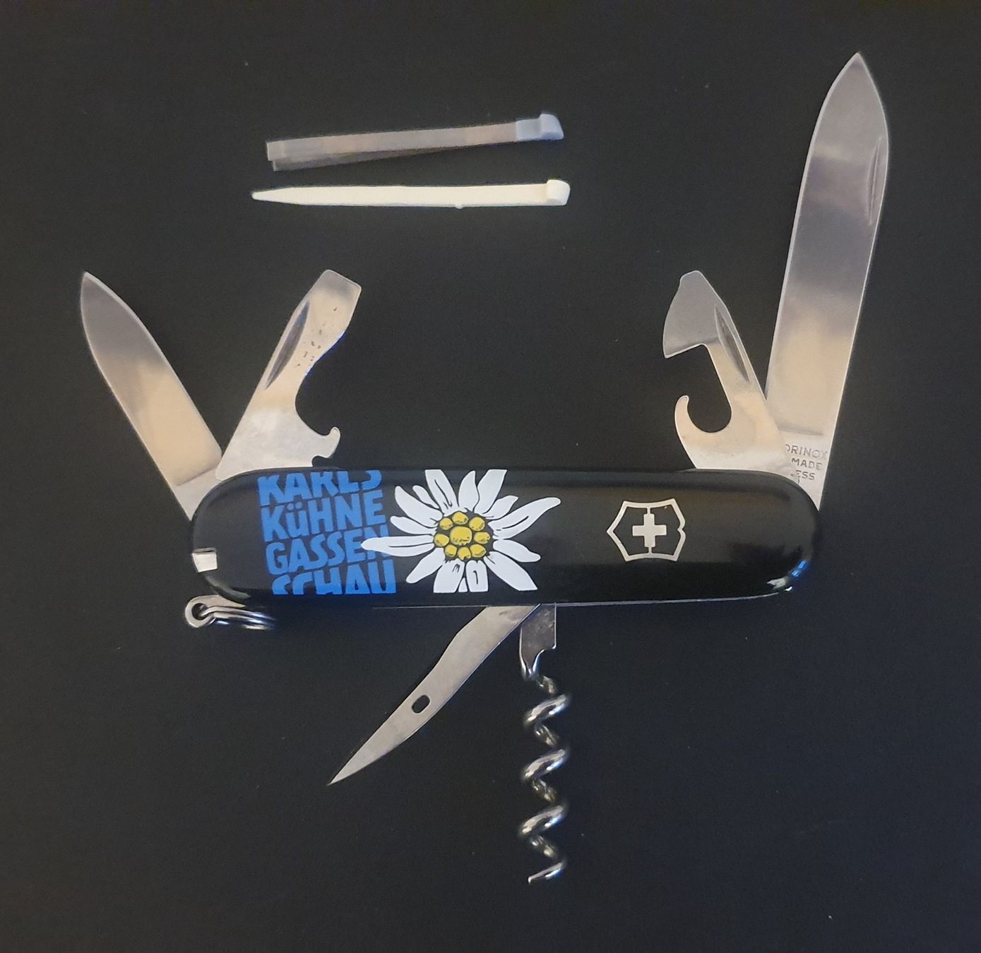 Victorinox Coltelli tascabile: 5 Victorinox Sackmesser mit Logo – Usato da Härkingen venduto da MarianneSi