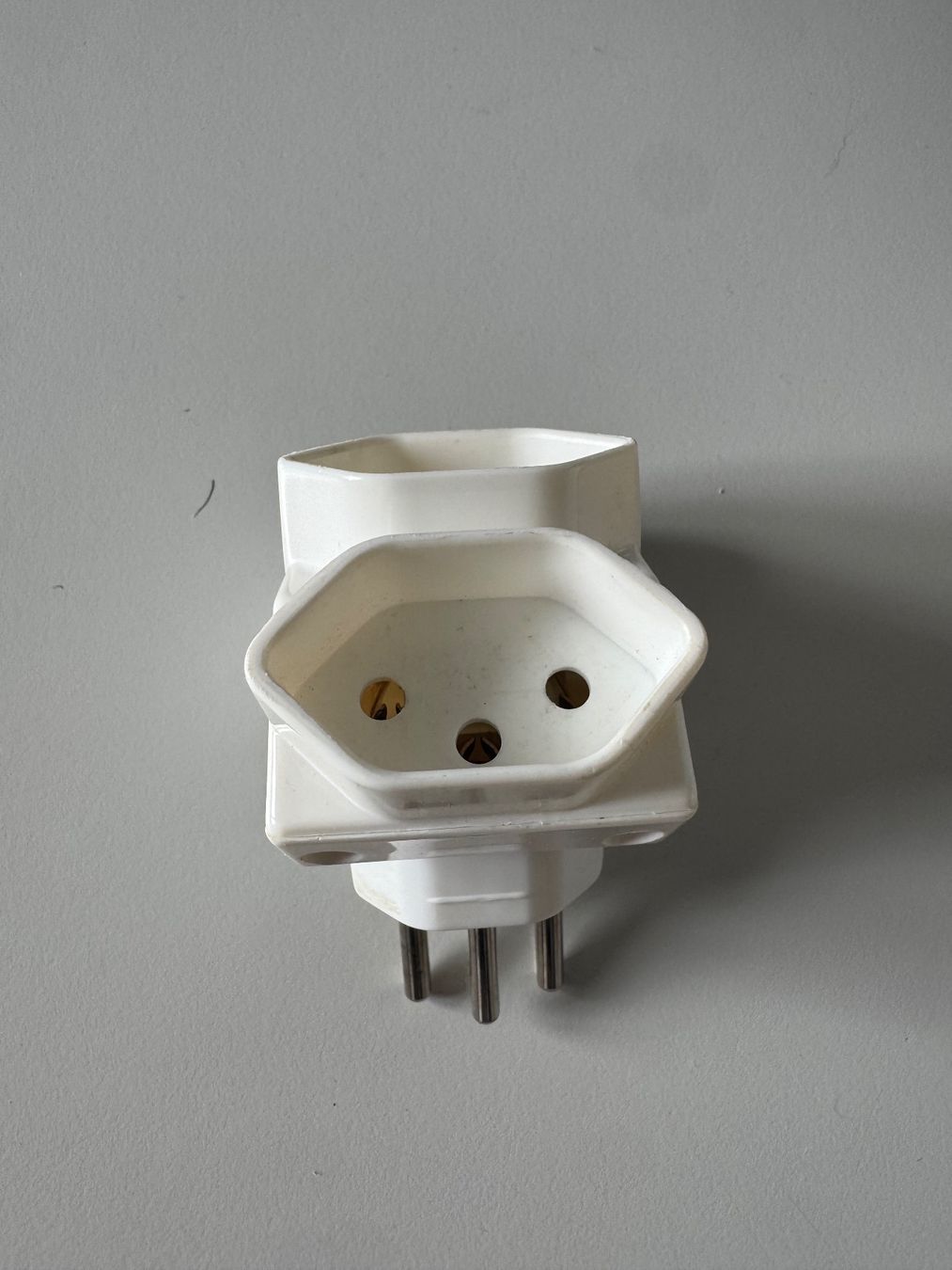 Spine: Mehrfach Stecker, weiss T13 – Usato da Weinfelden venduto da rizzla360 1
