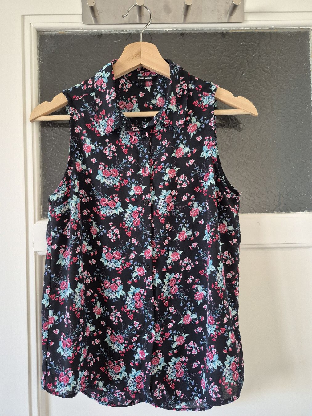 Tally Weijl Top: Blouse à fleurs Tally Weijl S – Usato da Lausanne venduto da claire1401