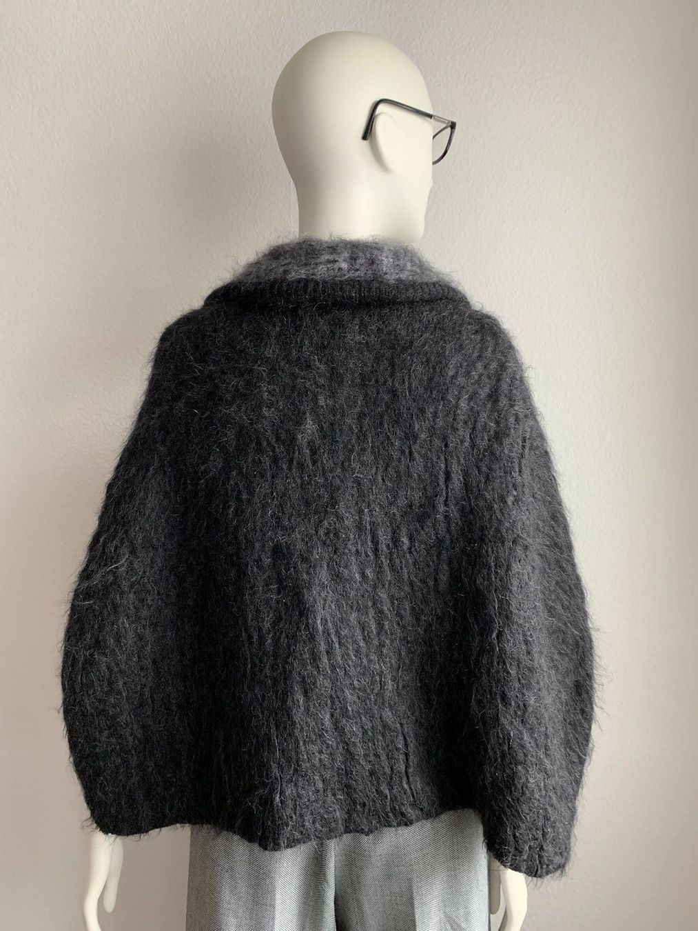Prada Cappotti: Prada Poncho – Nuovo (secondo la descrizione) da Winterthur venduto da 19.19 8