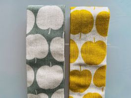 2 bandoulières 50 mm, motif pommes