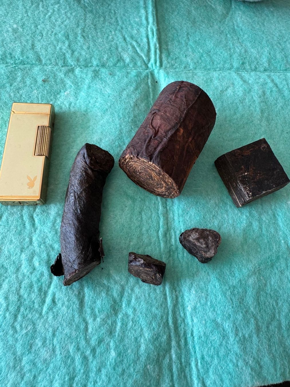 Tabakpfeifen & Zubehör: 109 g Dekorationsmaterial Mozek Strong / McCelland US Bulls – Gebraucht aus Bronschhofen von top-wein01 1