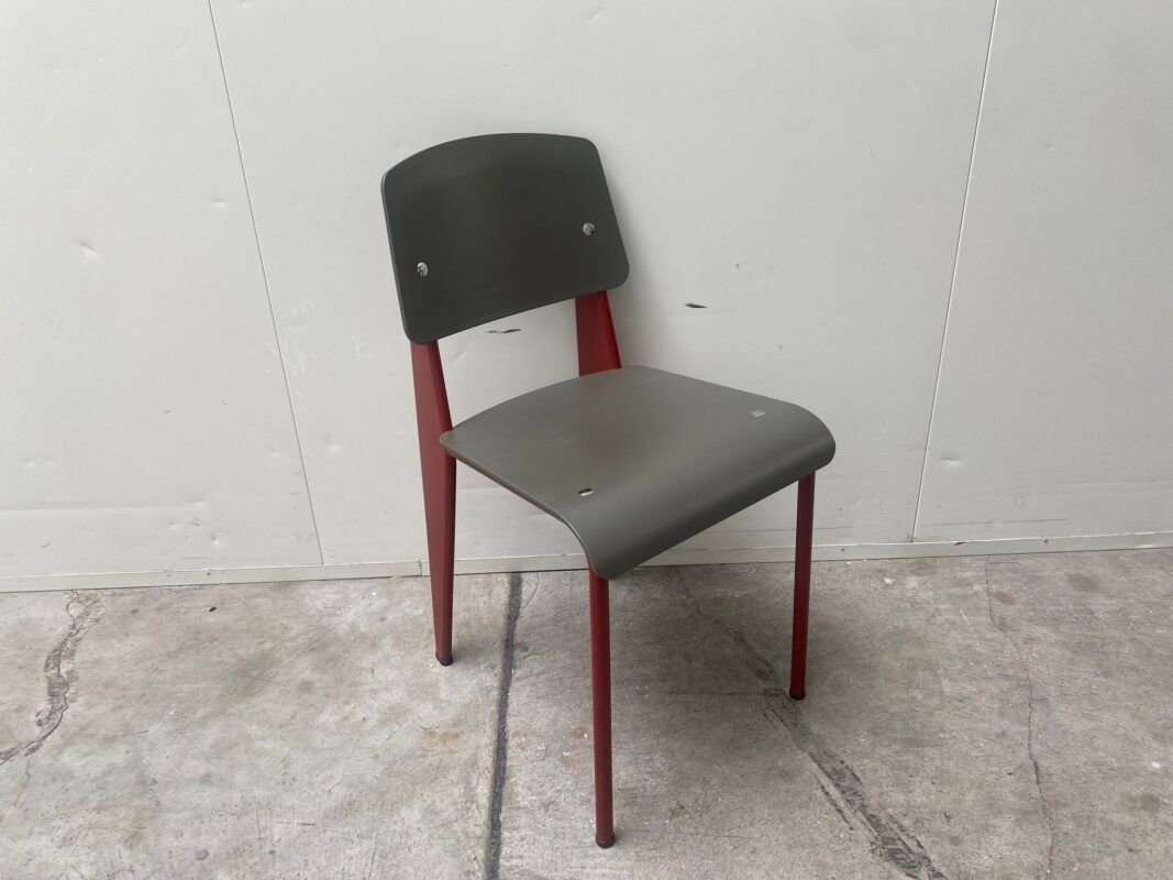 Vitra Sedie: Vitra Standard SP – Usato da St. Gallen venduto da MSMoebelhandel