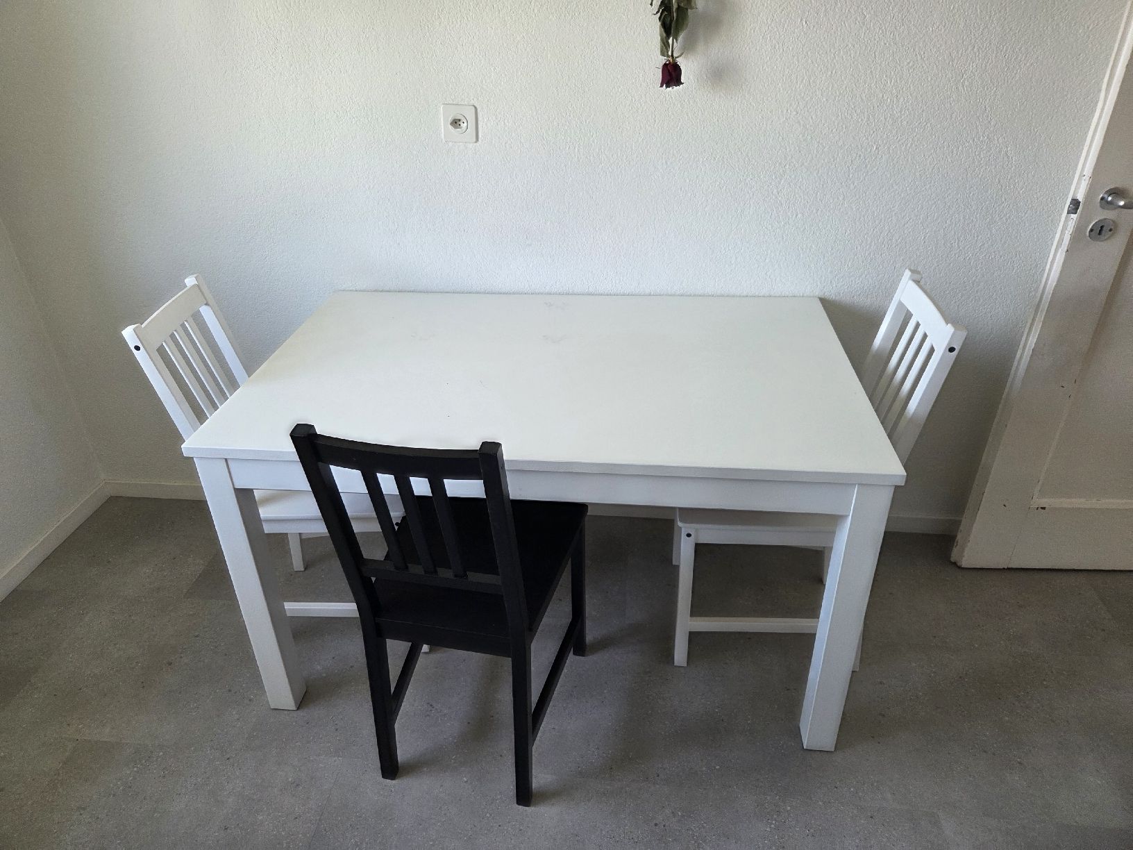 Tavoli: Ikea Tisch inkl. Stühle – Usato da Rüti ZH venduto da divers8588