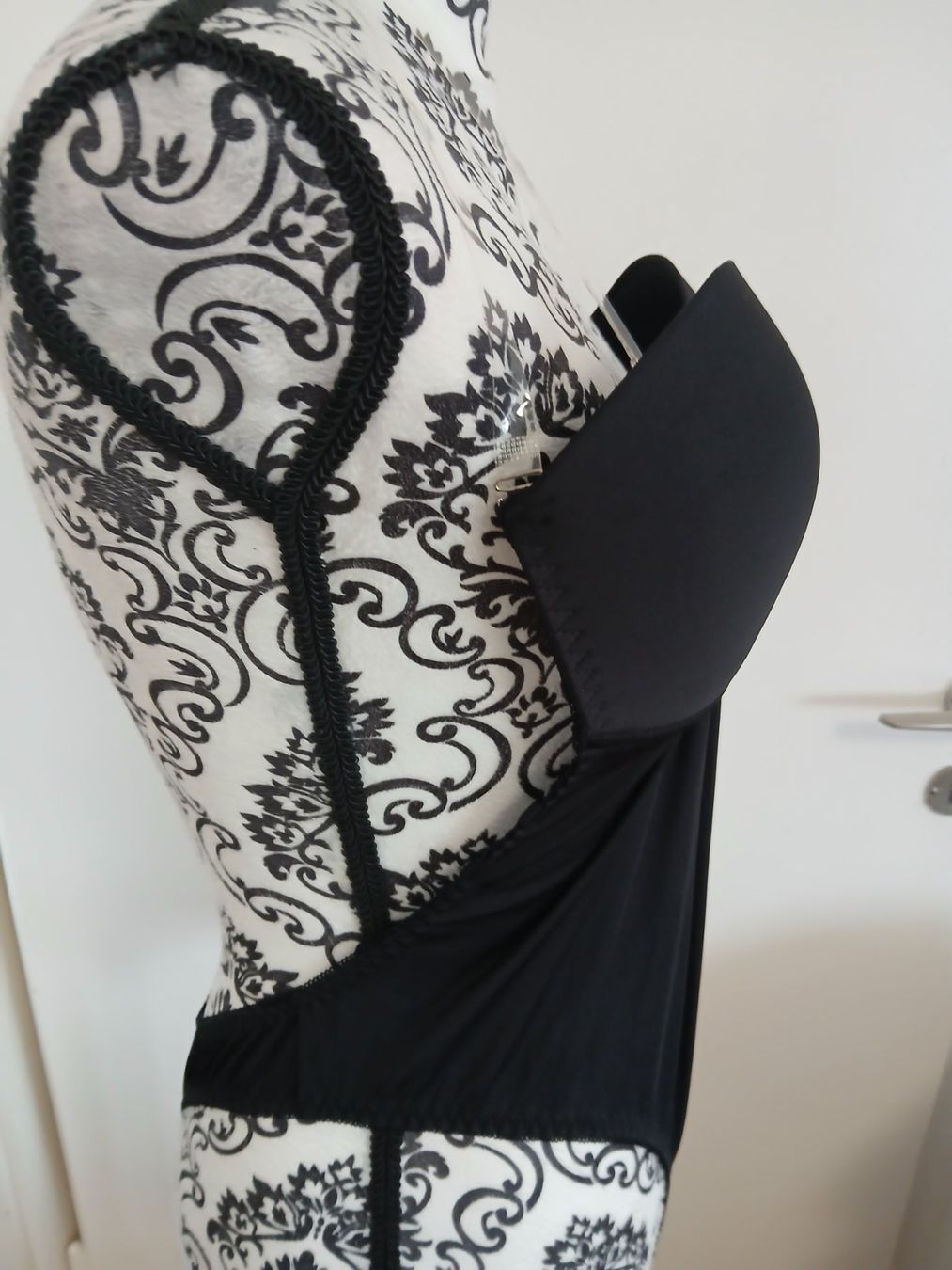 Unterwäsche: Schwarzer Body mit Grösse XL – Neu und originalverpackt aus Glattbrugg von fin_66d8 2