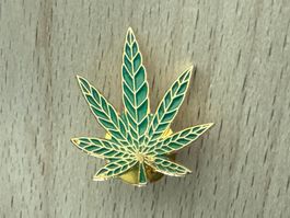 Pin  Cannabis Blatt