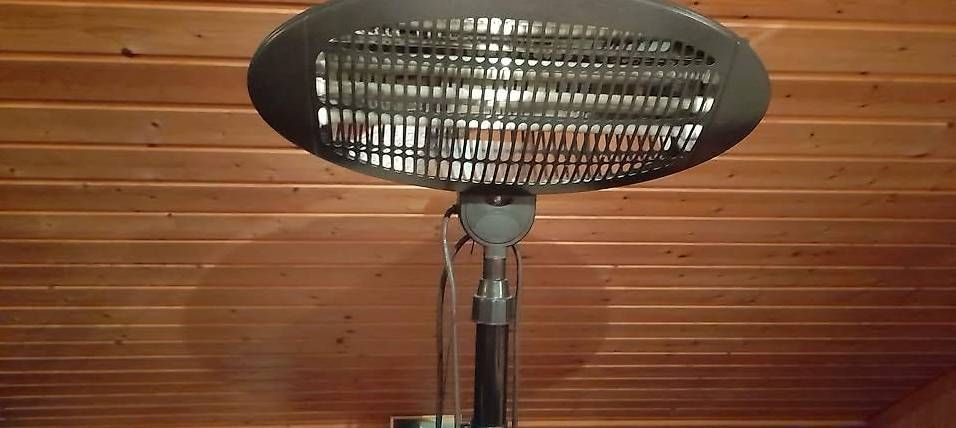 Radiatori: Heizstrahler mit Stromkabel – Usato da Azmoos venduto da Angieangel01