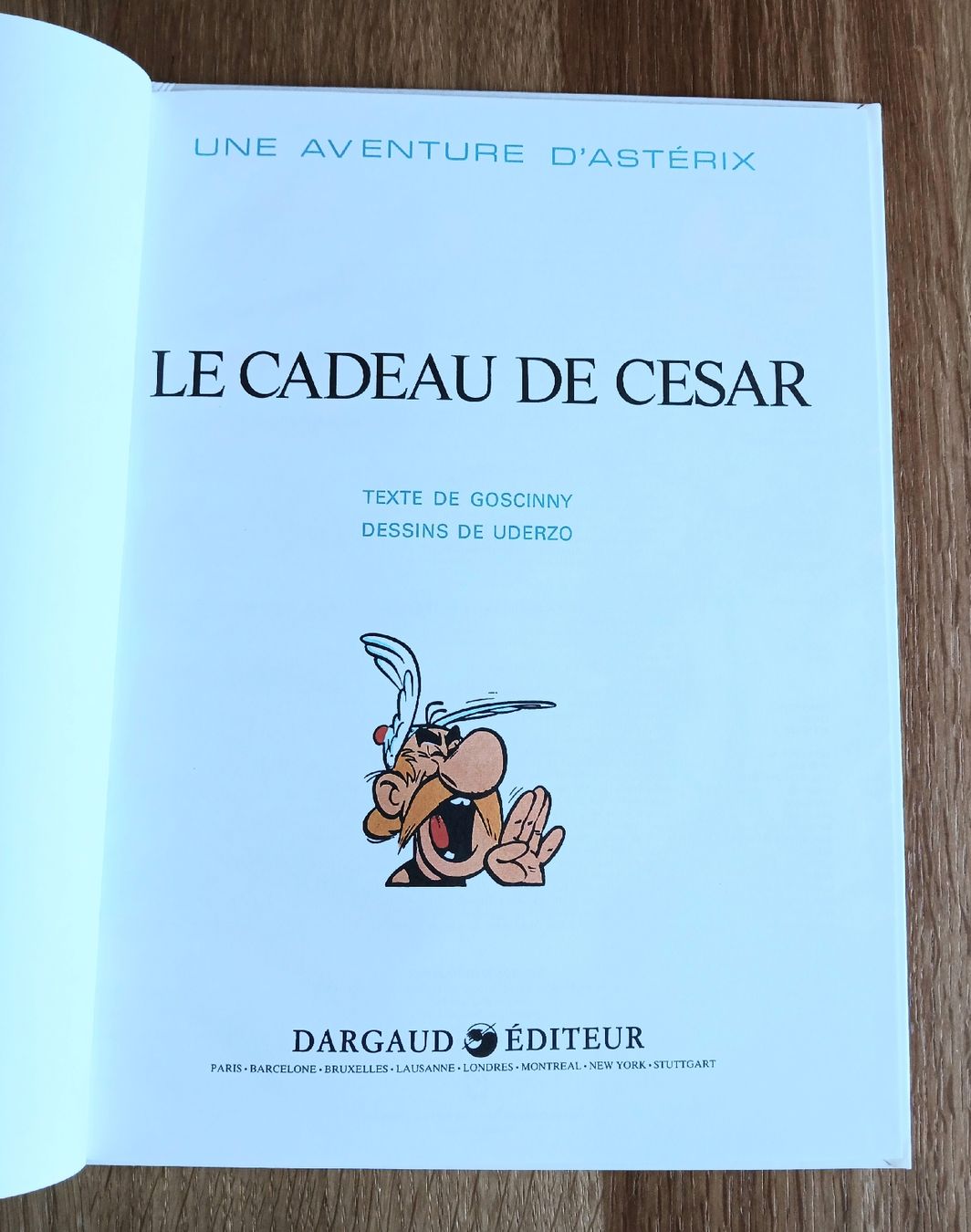 Fumetti: Asterix - Le Cadeau de César – Usato da Sciernes-d'Albeuve venduto da Dojo004 2