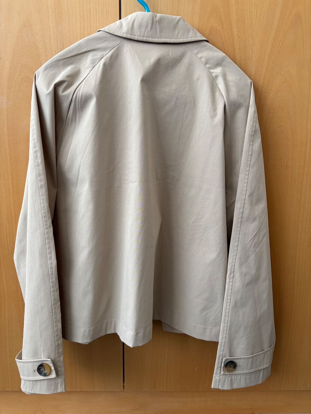 Only Vestes: Trendige kurze Jacke von Only, Gr. L – D'occasion à Glis par Lisal 1