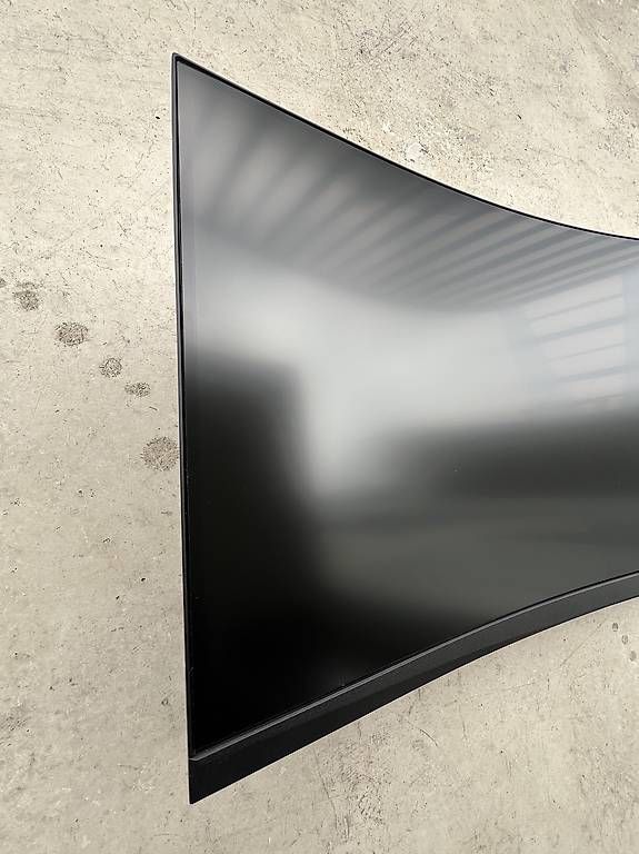 Asus Monitor: Asus Tuf 34 pouces – Usato da Lausanne venduto da Jyaime 1