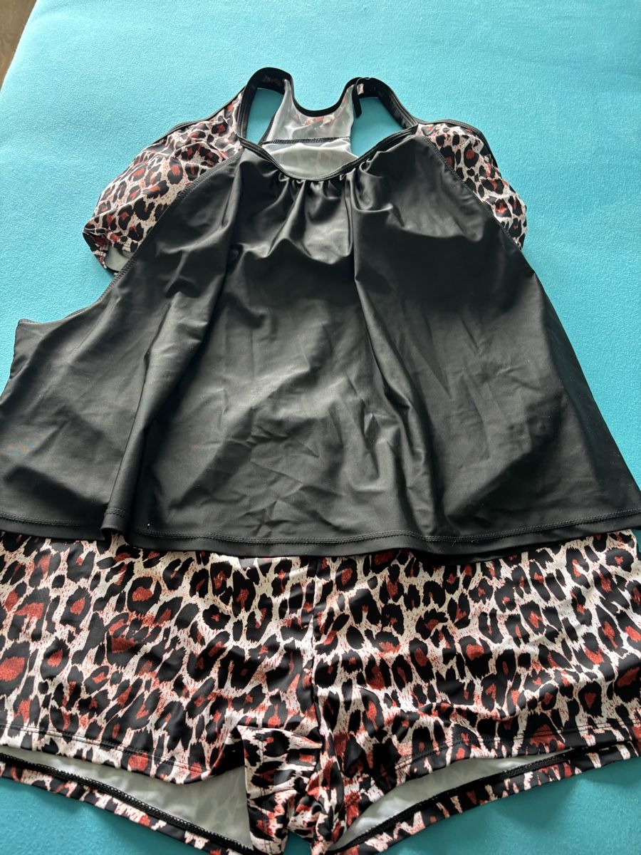 Costumi da bagno & Bikini: Tankini Leo-Look, Gr. 50/52 – Nuovo e nell'imballaggio originale da Wald AR venduto da bertli00