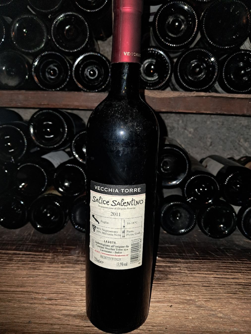 Vino: SALICE SALENTINO VECCHIA TORRE 2011 – Nuovo e nell'imballaggio originale da Le locle venduto da juliensaran 2