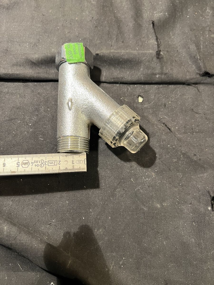 Sanitari: Filter für Waschmaschine – Nuovo (secondo la descrizione) da Niederrohrdorf venduto da beniledergerber 2