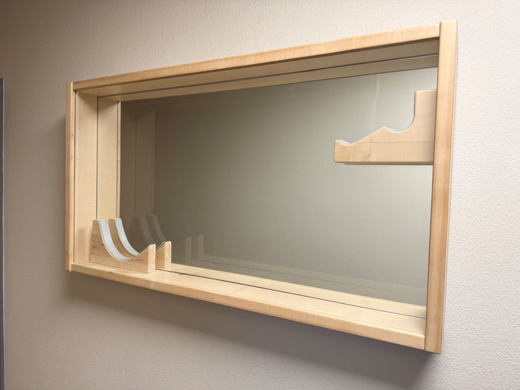 Vetrine: Vitrine für E-Gitarre – Usato da Schaffhausen venduto da outlet-music
