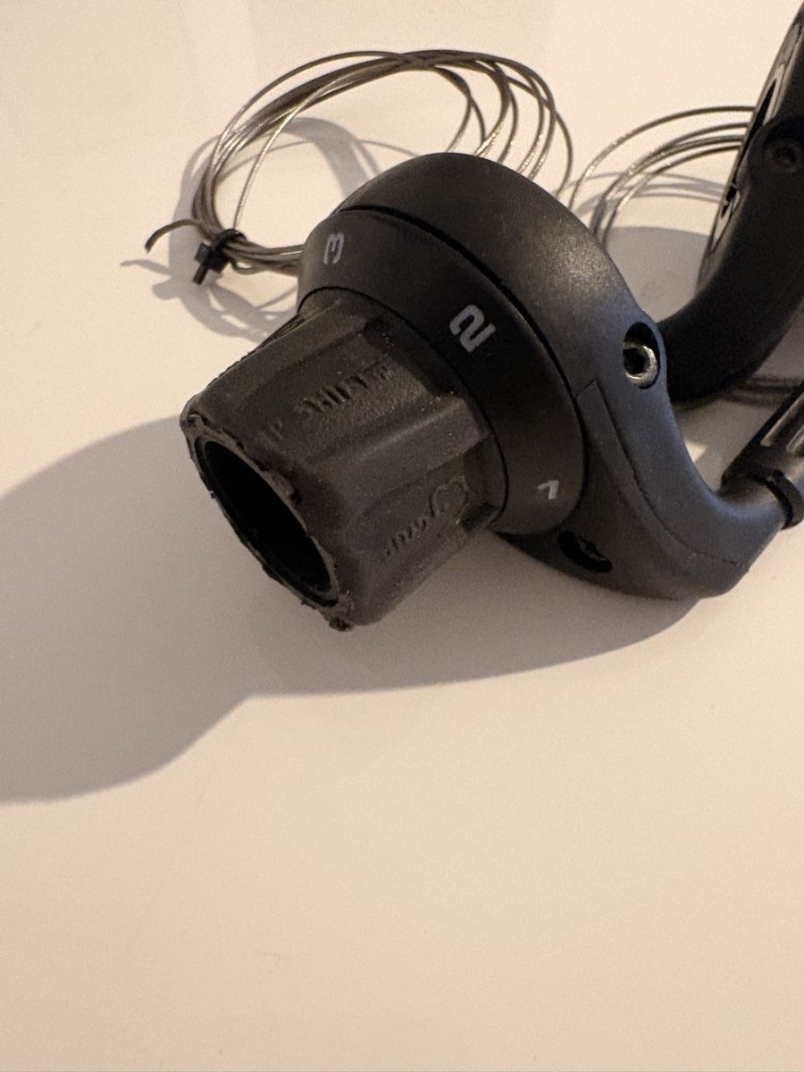 Pezzi di ricambio: Grip Schift 8x 3 speed retro mtb  – Usato da Giubiasco venduto da bulag 3