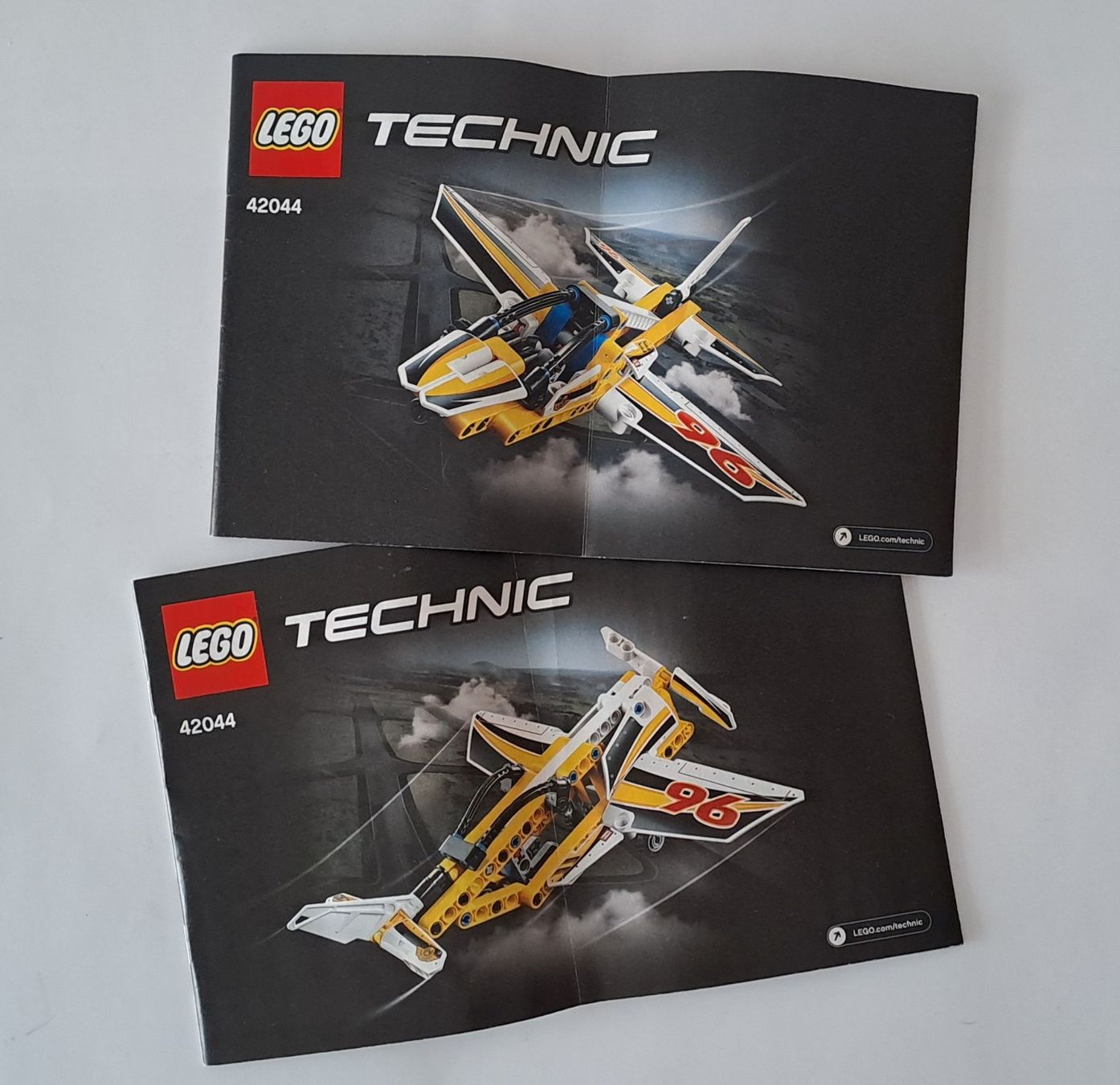 Lego Kit di costruzioni: LEGO Technic 42044 Display Team Jet Airplane Flugzeug – Usato da Thun venduto da 8BRIX 2