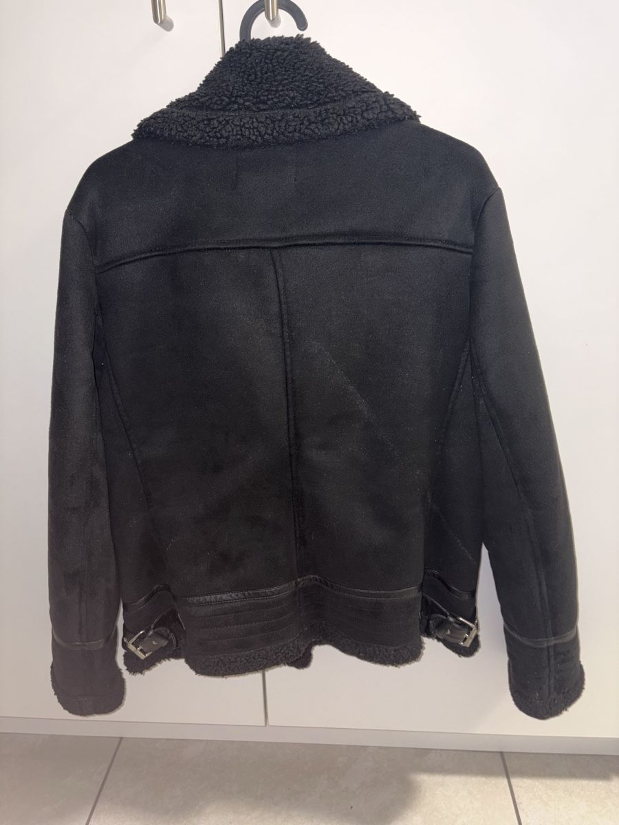 Zara Giacche: Veste noire  – Usato da Monthey venduto da Sevdije.Kololli 4