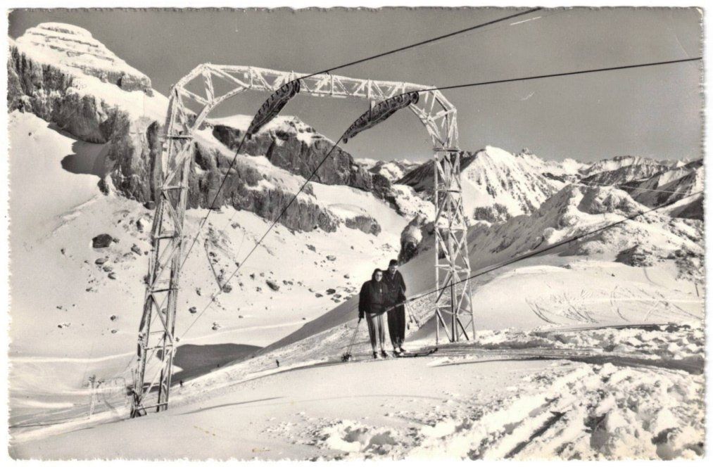 Cartoline postali: Leysin Berneuse mit Skilift Aï--Berneuse – Usato da Binningen venduto da Mountainrider