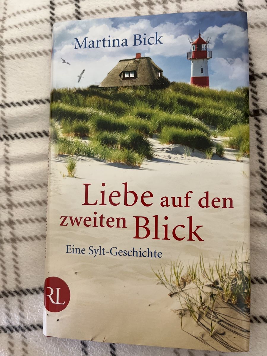 Bücher: Liebe auf den zweiten Blick: Sylt-Roman – Gebraucht aus Stans von scheuerc