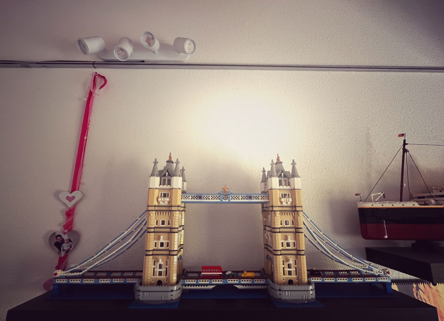 Lego Kit di costruzioni: Lego Creator Expert 10214 Tower Bridge – Usato da Lüsslingen venduto da Turbotoby 1