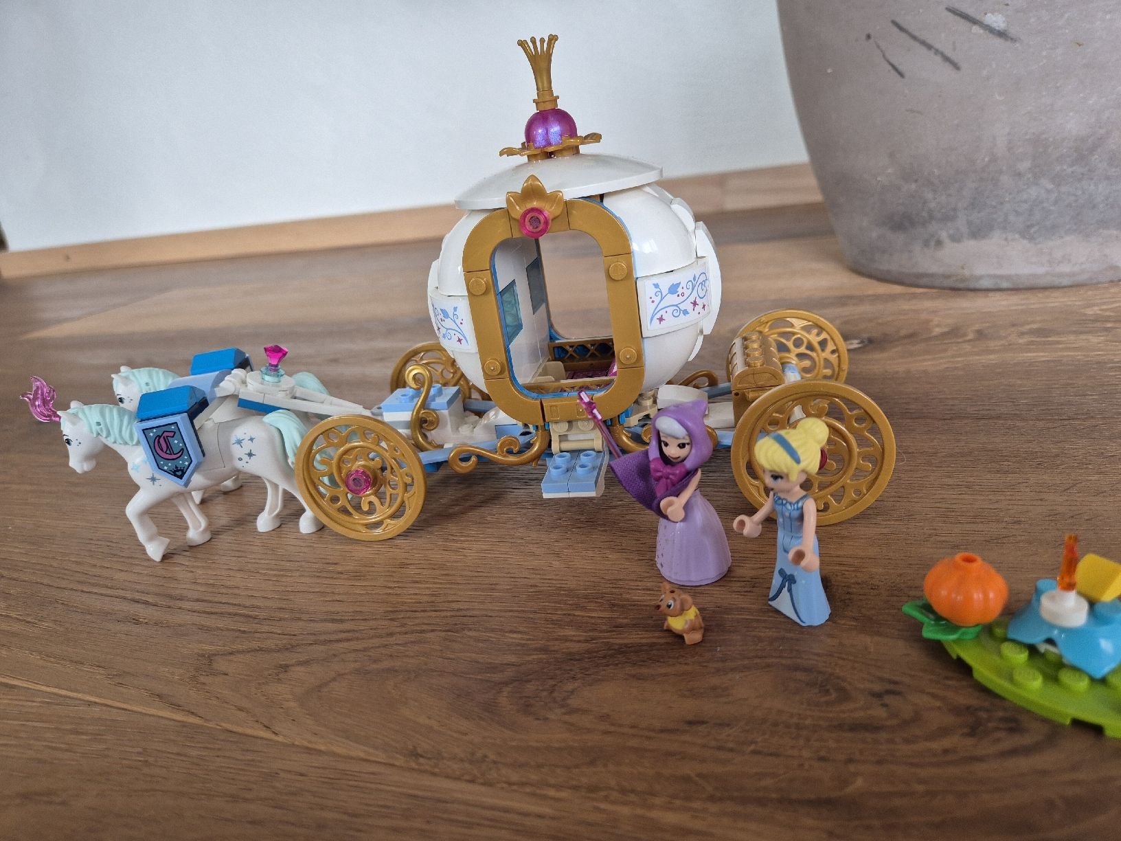 Lego Kit di costruzioni: Lego Disney 43192 Cinderella – Nuovo (secondo la descrizione) da Zizers venduto da .sternli. 3