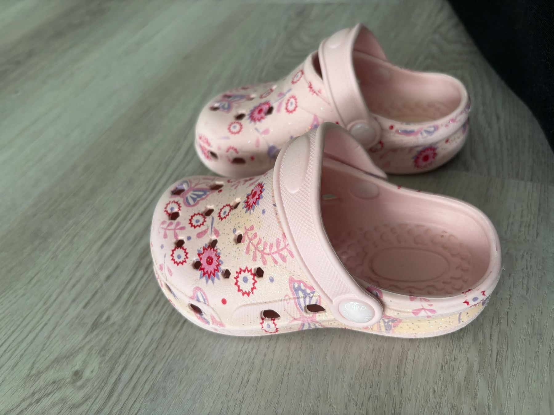 Schuhe für Jungen: Kinder Crocs Gr. 24 – Gebraucht aus Hochfelden von rub_rnw5 2