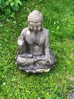 Buddha als Gartendeko