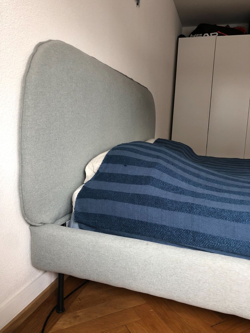 Betten: Kingsize-Bettgestell – Gebraucht aus Zürich von gus_n9w2 1