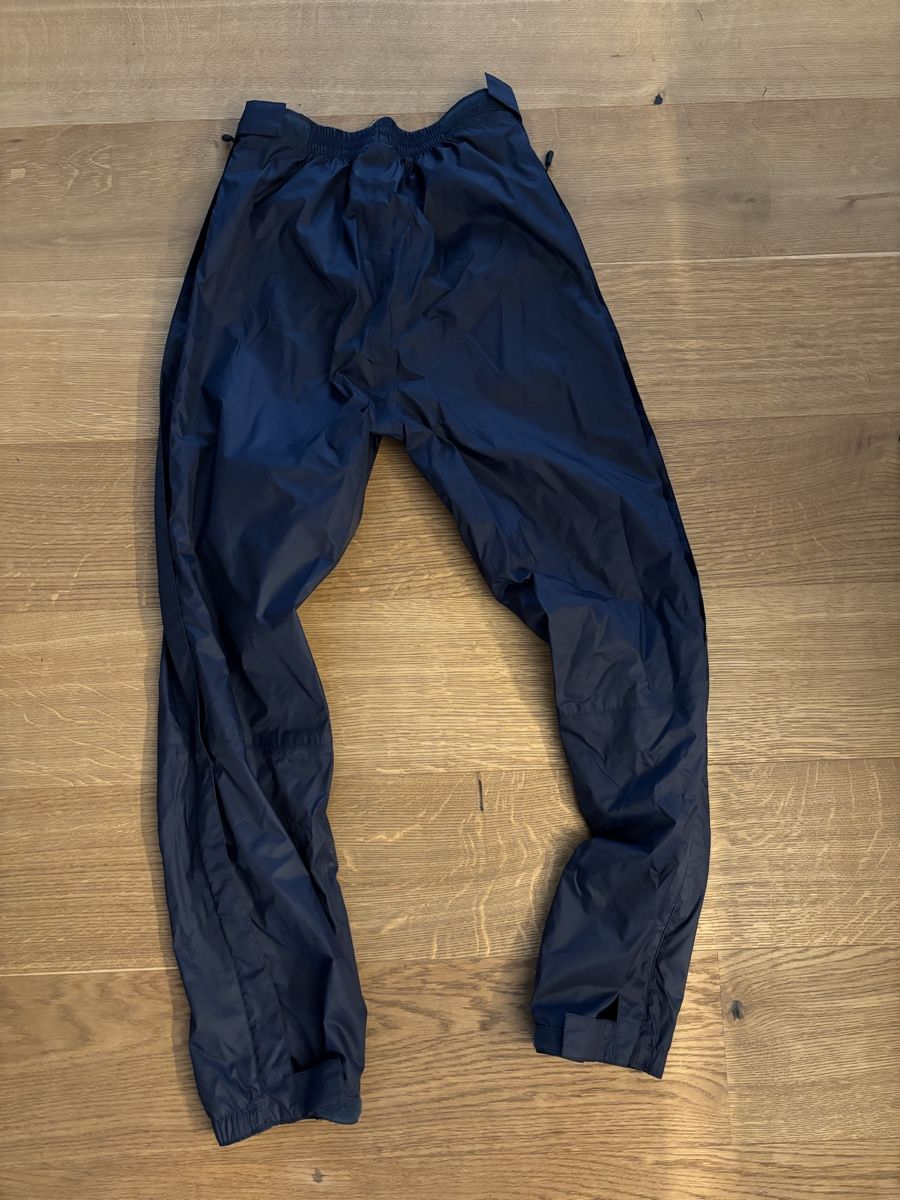 Trevolution Pantaloni: Trevolution Regenhose  – Usato da Würenlos venduto da Ashley24 2