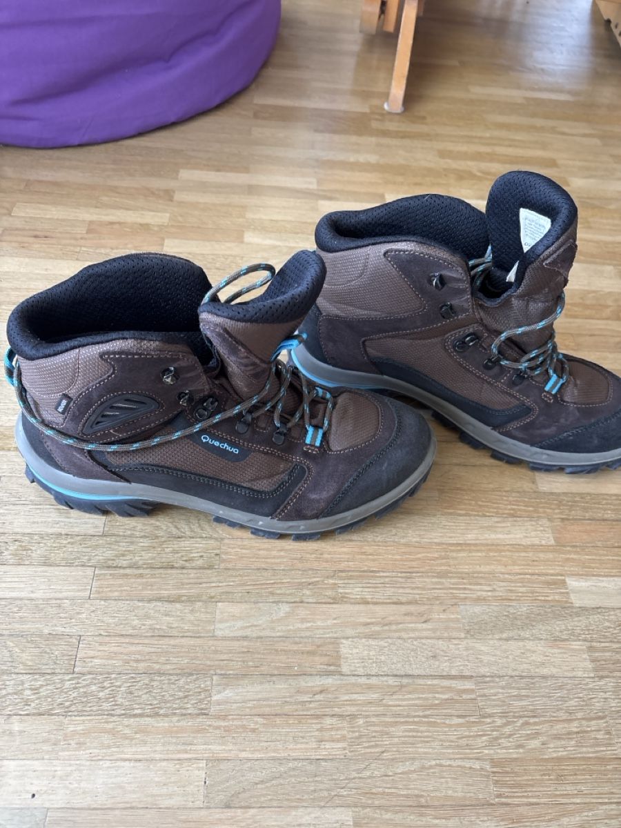 Decathlon Scarpe da uomo: Hiking Boots Brown/Blue Size 42 Used – Usato da Genève venduto da Ellentxen 1